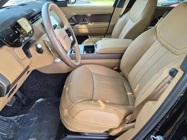 2026 Land Rover Range Rover P400 SE 7 Seat