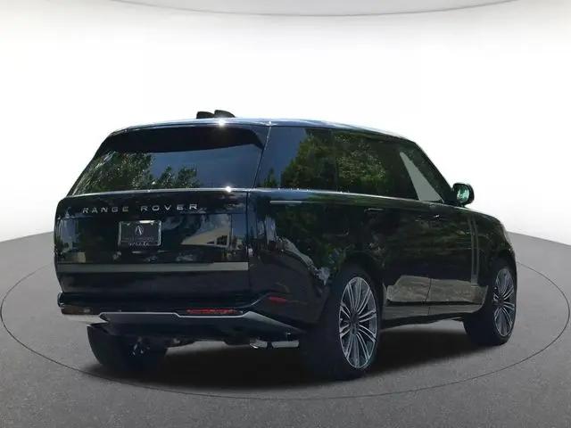 2026 Land Rover Range Rover P400 SE 7 Seat