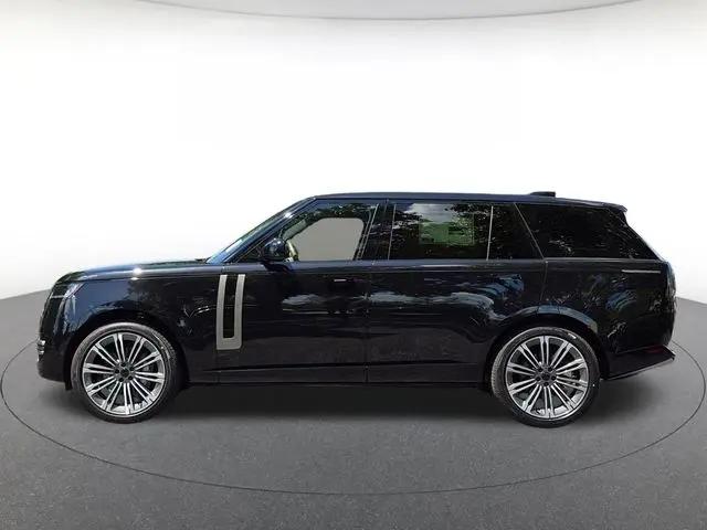 2026 Land Rover Range Rover P400 SE 7 Seat