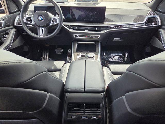 2025 BMW X5 M60i