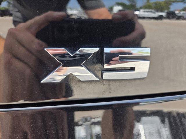 2025 BMW X5 M60i