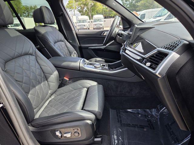 2025 BMW X5 M60i