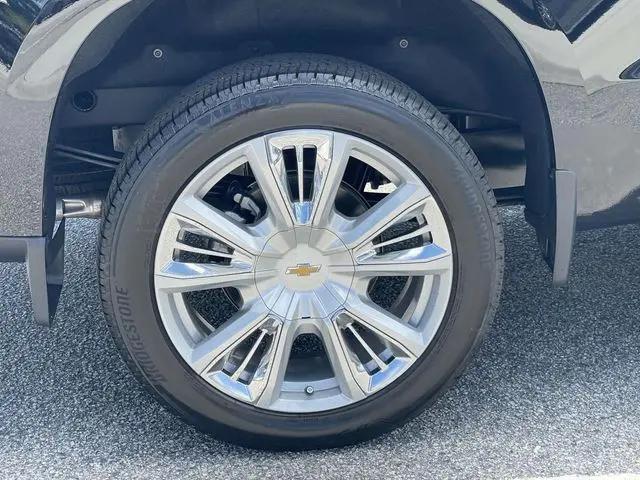 2026 Chevrolet Silverado 1500 4WD Crew Cab Short Bed High Country