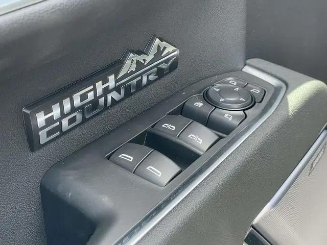 2026 Chevrolet Silverado 1500 4WD Crew Cab Short Bed High Country