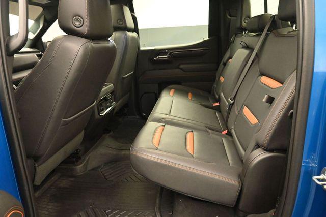 2023 GMC Sierra 1500 4WD Crew Cab Short Box AT4