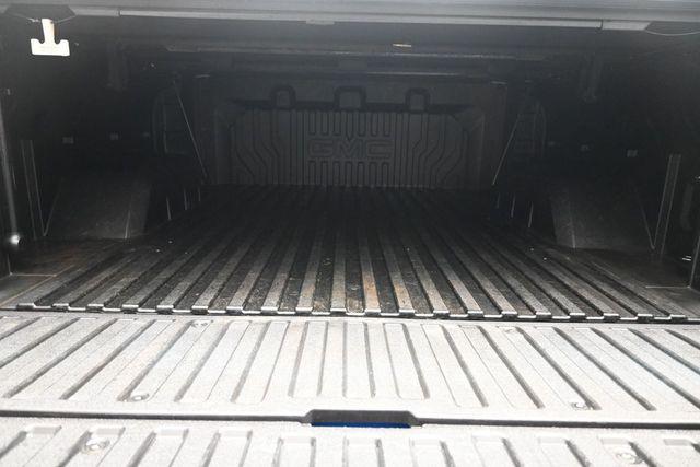 2023 GMC Sierra 1500 4WD Crew Cab Short Box AT4