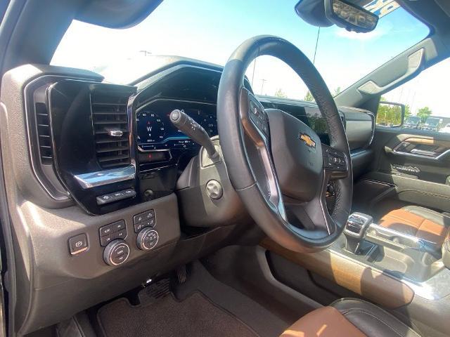 2023 Chevrolet Silverado 1500 4WD Crew Cab Short Bed High Country