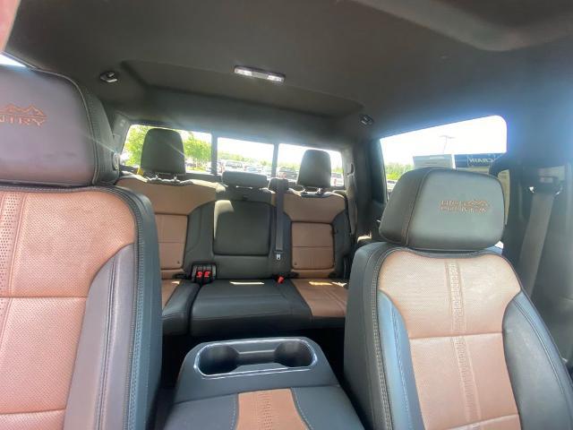 2023 Chevrolet Silverado 1500 4WD Crew Cab Short Bed High Country