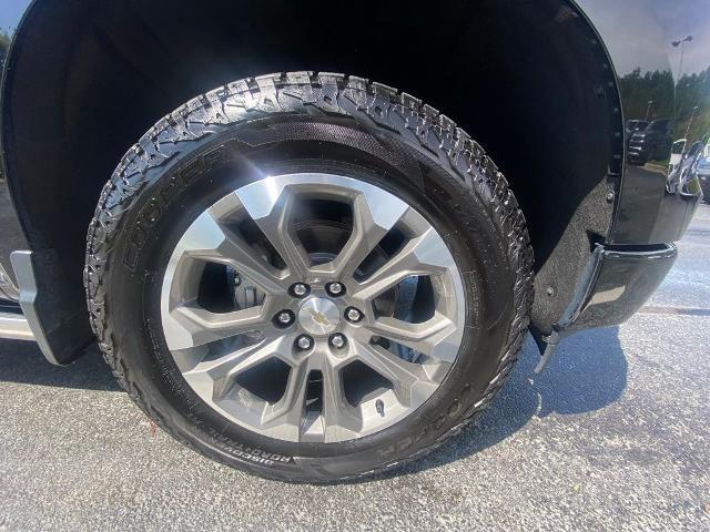 2023 Chevrolet Silverado 1500 4WD Crew Cab Short Bed High Country