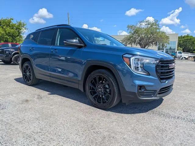 2024 GMC Terrain FWD SLT