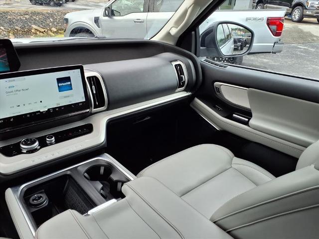 2025 Ford Expedition Active MAX