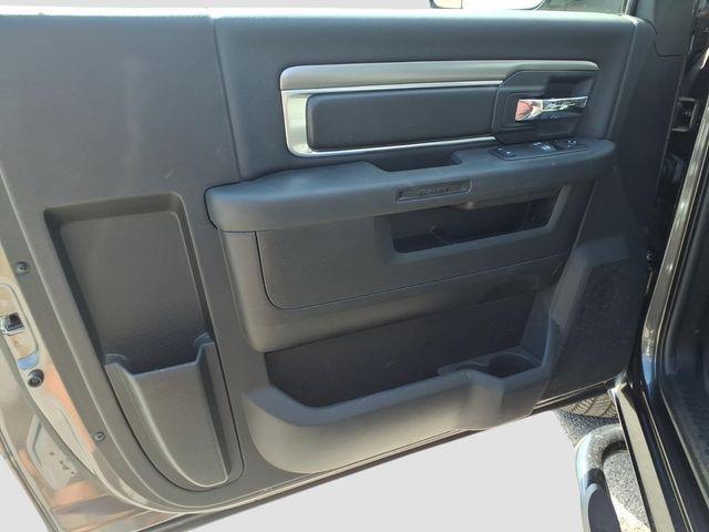 2022 Ram 1500 Classic Express Regular Cab 4x4 6'4" Box