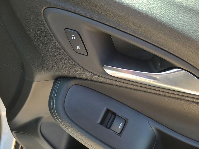 2025 Buick Encore GX Preferred FWD