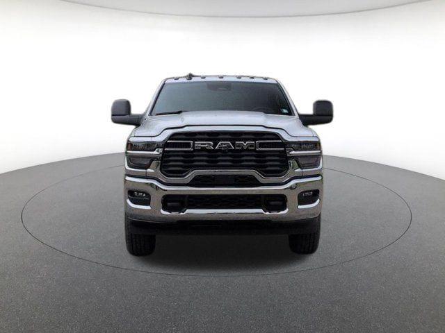 2026 RAM Ram 3500 RAM 3500 TRADESMAN CREW CAB 4X4 8 BOX