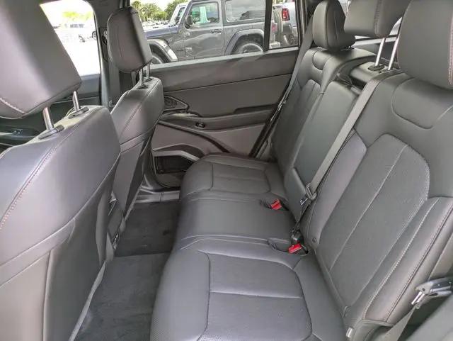 2026 Jeep Cherokee Overland 4x4