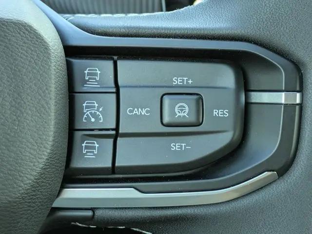 2026 Jeep Cherokee Overland 4x4