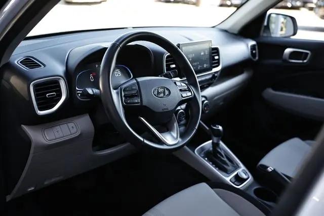 2025 Hyundai Venue SEL