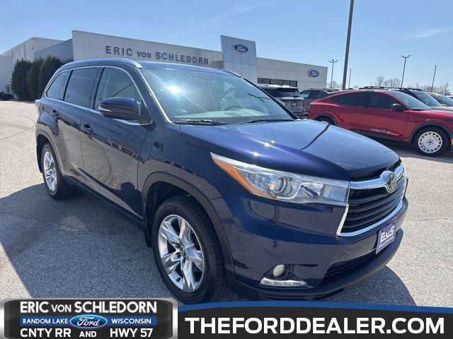 2016 Toyota Highlander Limited Platinum V6 for sale in Random Lake, WI