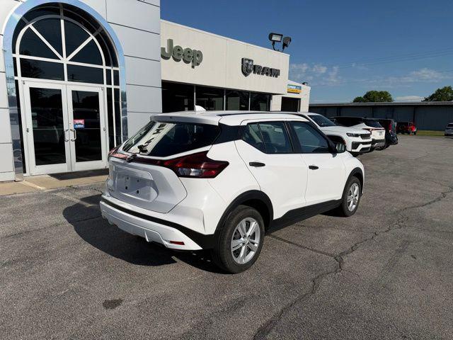2024 Nissan Kicks S Xtronic CVT