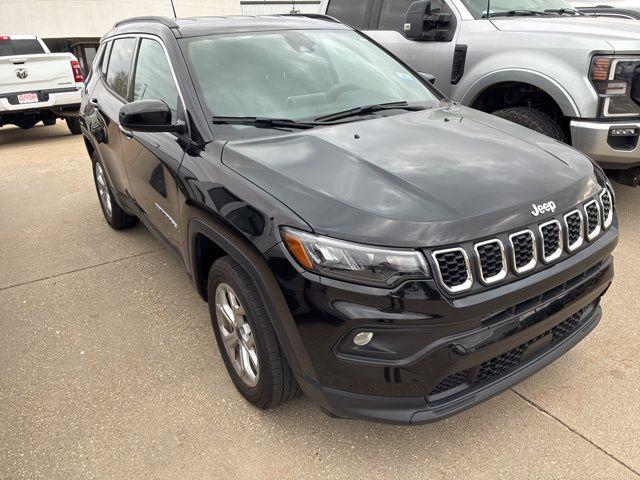 2025 Jeep Compass Latitude 4x4 for sale in Indianola, IA