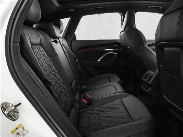2026 Audi SQ5 Premium Plus TFSI quattro S tronic