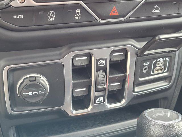 2023 Jeep Gladiator Overland