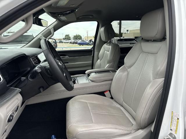 2024 Jeep Wagoneer Series II 4x2