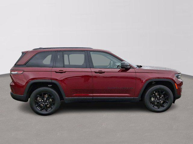 2025 Jeep Grand Cherokee Altitude 4x4