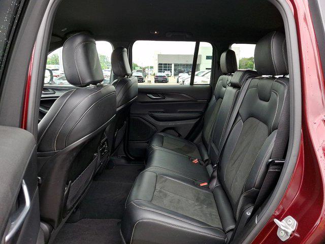 2025 Jeep Grand Cherokee Altitude 4x4