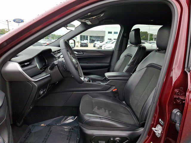 2025 Jeep Grand Cherokee Altitude 4x4