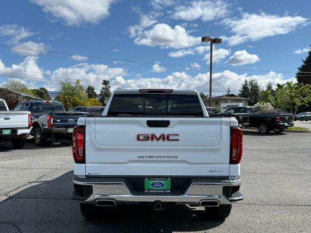 2022 GMC Sierra 1500 4WD Crew Cab Short Box SLT
