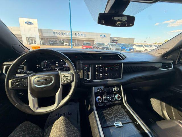 2022 GMC Yukon XL 4WD Denali