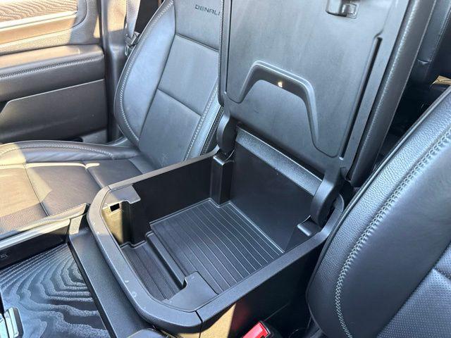 2022 GMC Yukon XL 4WD Denali
