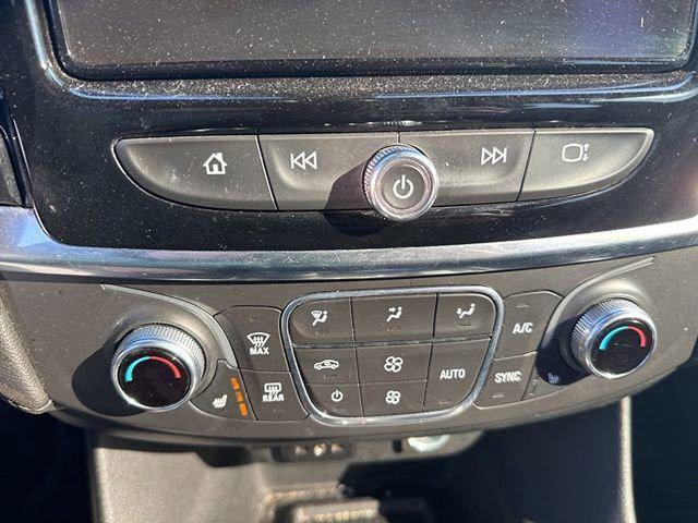 2022 Chevrolet Traverse AWD LT Cloth