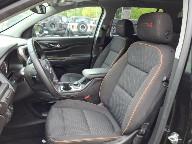2023 GMC Acadia AWD AT4