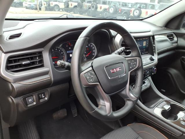 2023 GMC Acadia AWD AT4