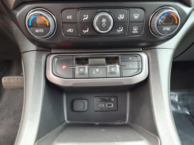 2023 GMC Acadia AWD AT4