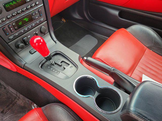 2004 Ford Thunderbird Base