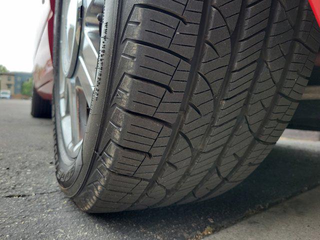 2004 Ford Thunderbird Base