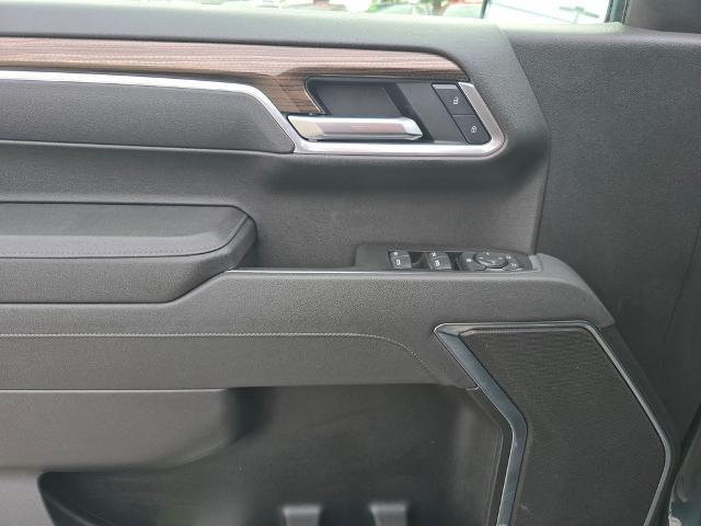 2025 Chevrolet Silverado 1500 4WD Crew Cab Standard Bed LT