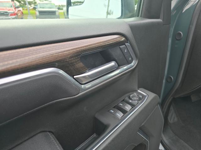 2025 Chevrolet Silverado 1500 4WD Crew Cab Standard Bed LT