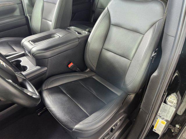 2024 Chevrolet Suburban 4WD LT
