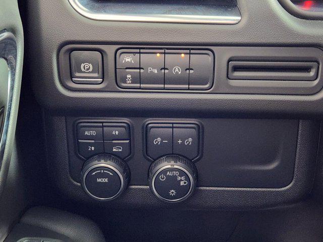 2024 Chevrolet Suburban 4WD LT