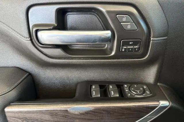 2022 Chevrolet Silverado 2500HD 4WD Crew Cab Long Bed LTZ