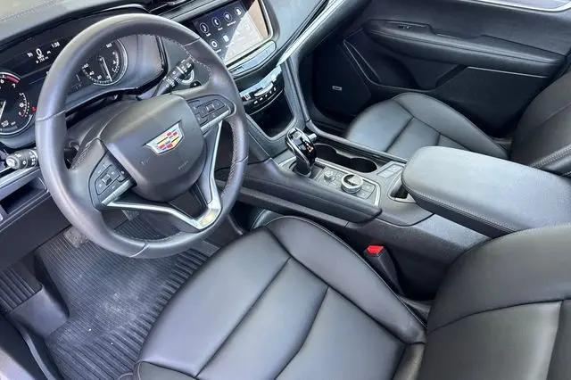 2025 Cadillac XT6 FWD Luxury