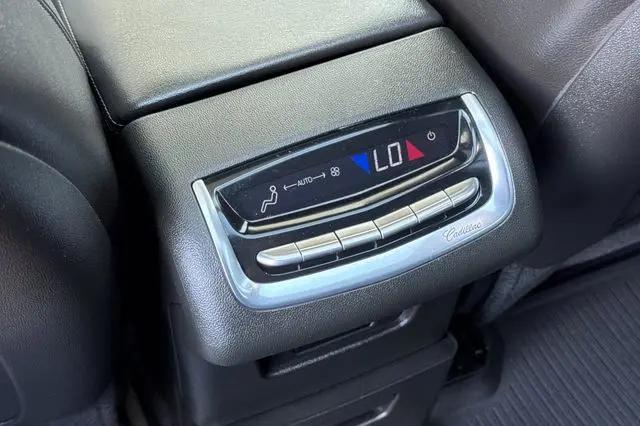 2025 Cadillac XT6 FWD Luxury
