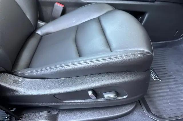 2025 Cadillac XT6 FWD Luxury