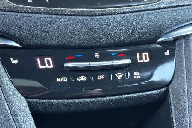 2025 Cadillac XT6 FWD Luxury
