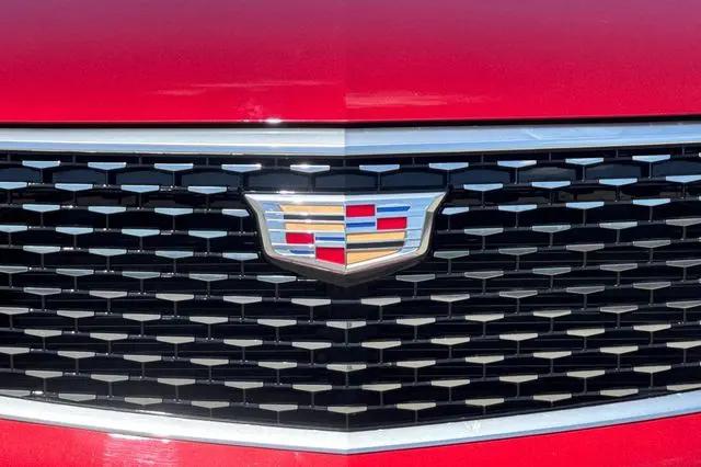 2025 Cadillac XT6 FWD Luxury