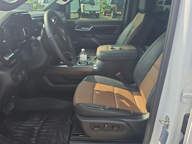 2024 Chevrolet Silverado 3500HD 4WD Crew Cab Long Bed High Country